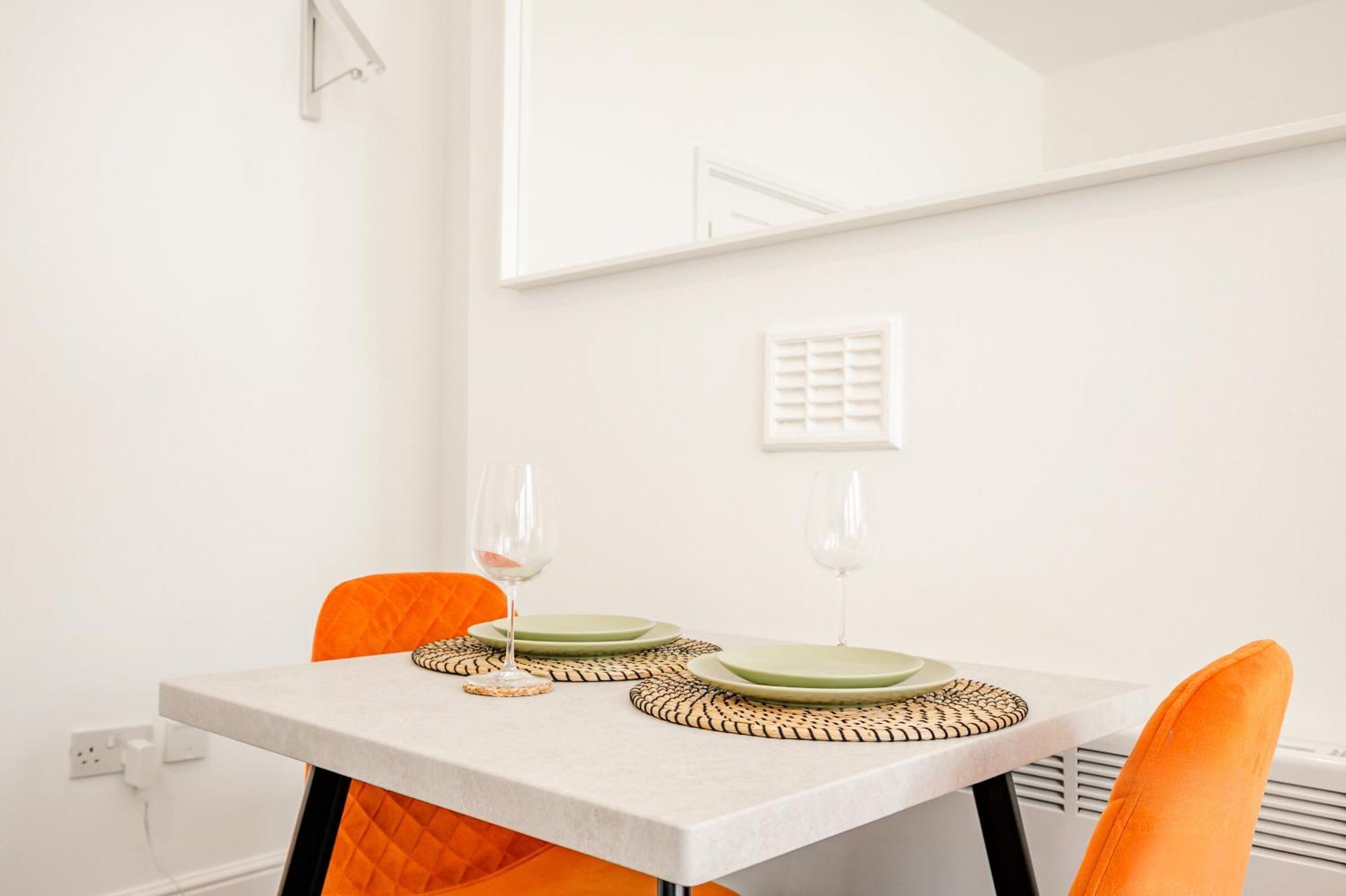 Guest Homes - The Station Studio Worcester Eksteriør bilde
