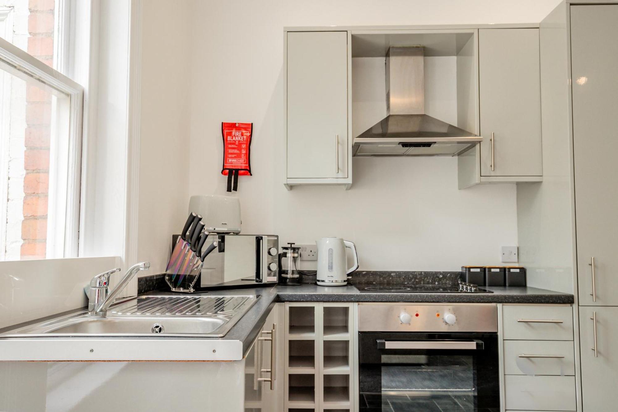 Guest Homes - The Station Studio Worcester Eksteriør bilde