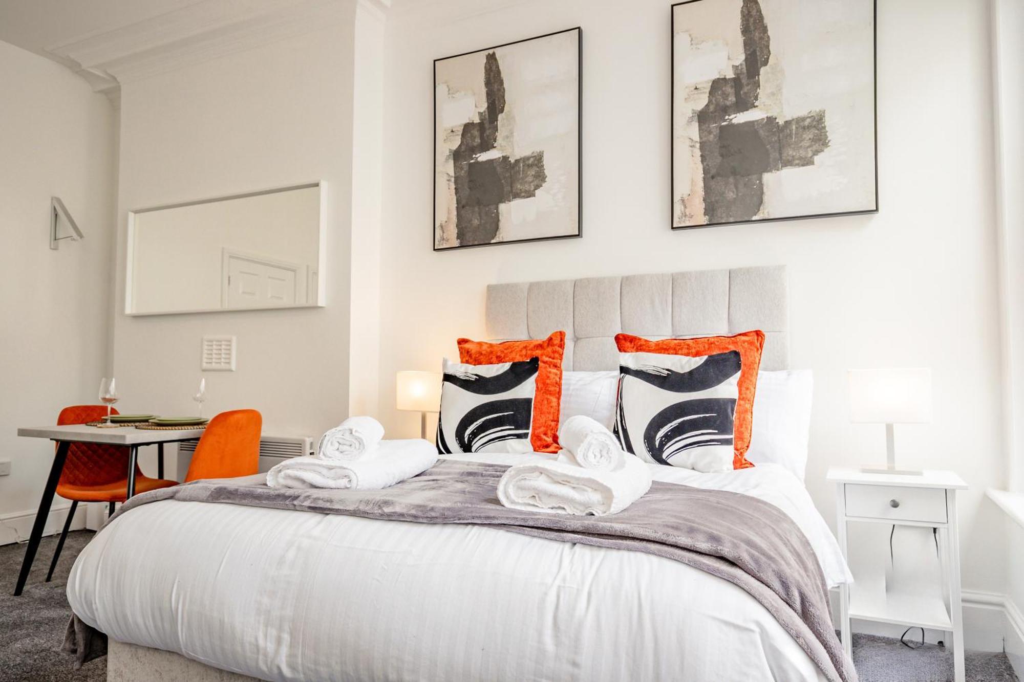Guest Homes - The Station Studio Worcester Eksteriør bilde